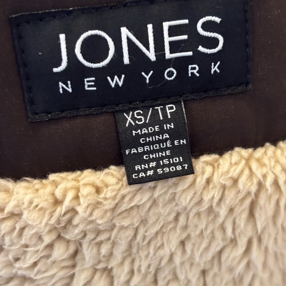 Women's Faux Fur Hooded Parka Coat - Picture 9 of 11